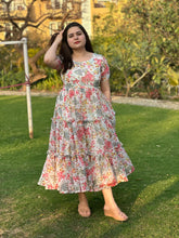 Floral printed tier midi